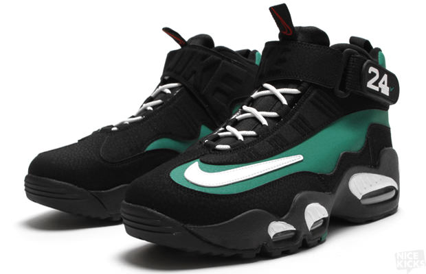 NIKE_AIR_GRIFFEY_MAX_1_BLACK_FRESH_WATER_VARSITY_RED_2